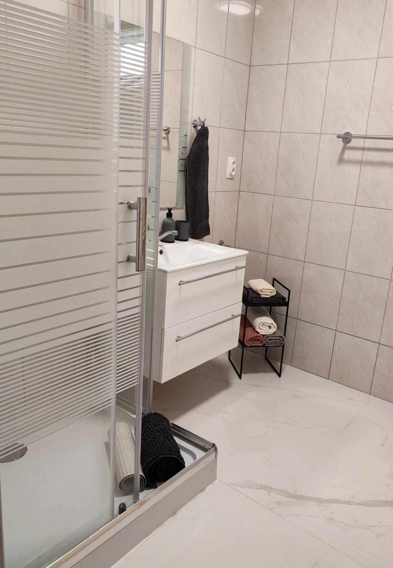 To Apartman Gunarasfuerdo Dombovar Exterior photo