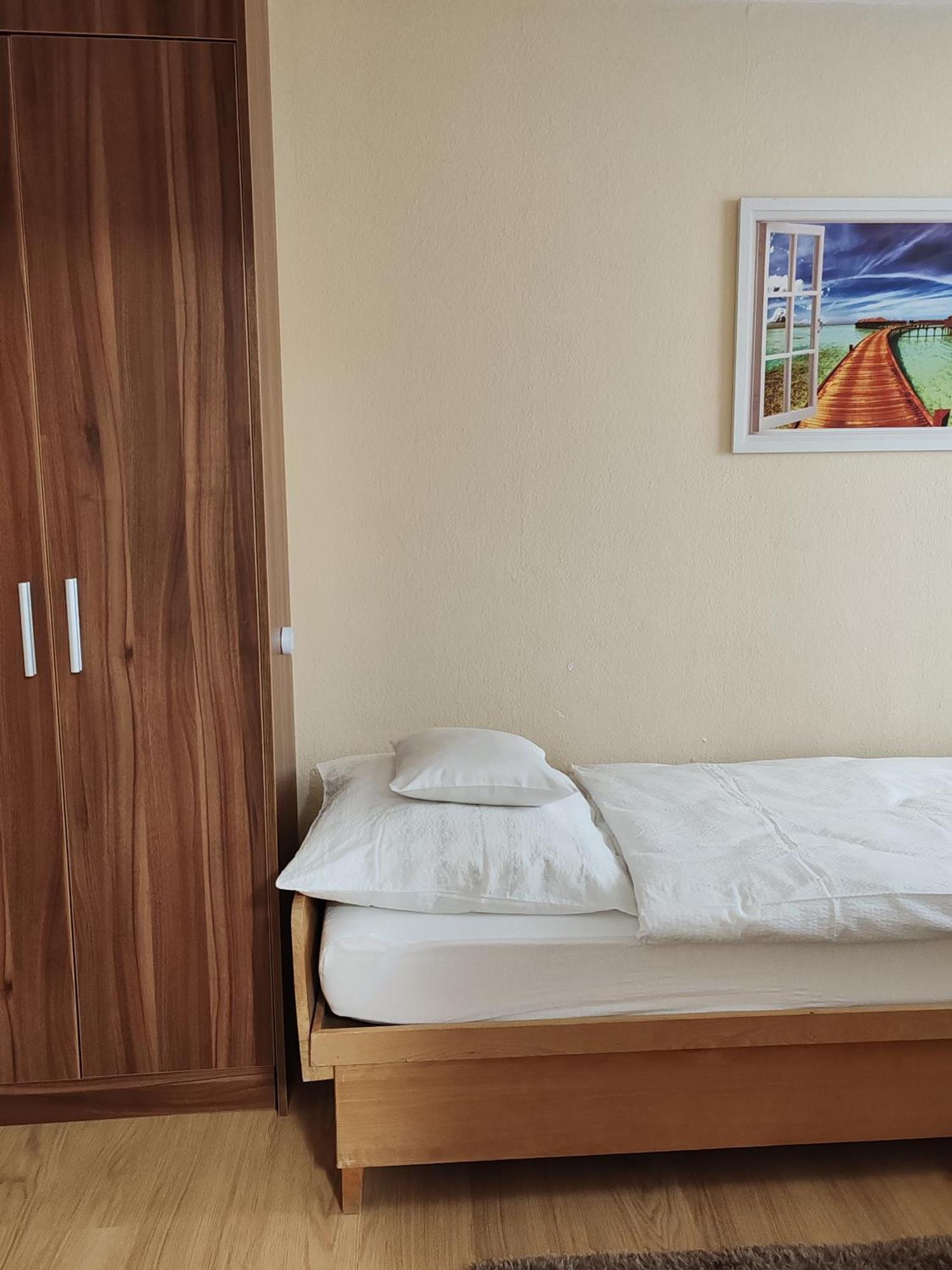 To Apartman Gunarasfuerdo Dombovar Room photo