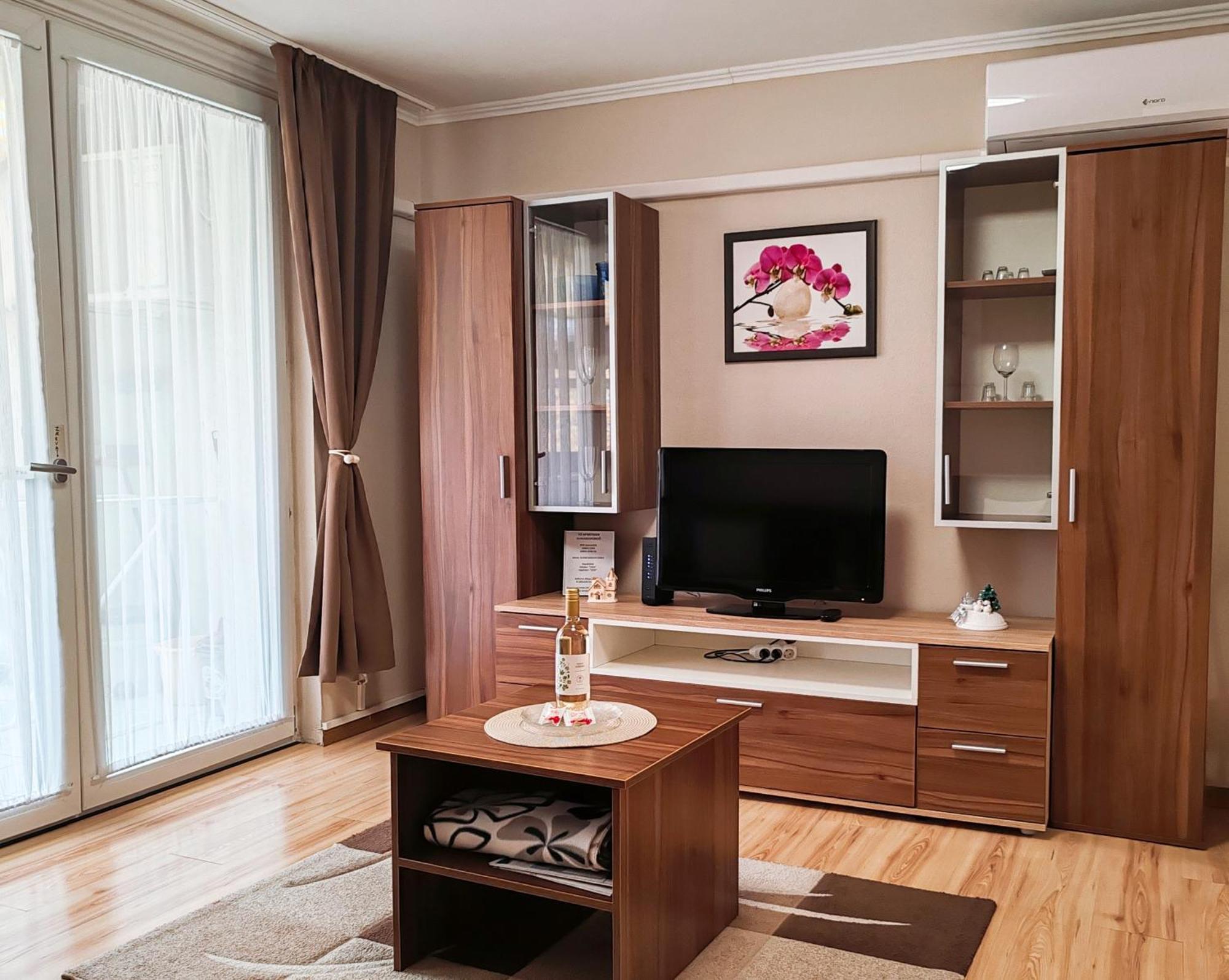 To Apartman Gunarasfuerdo Dombovar Room photo